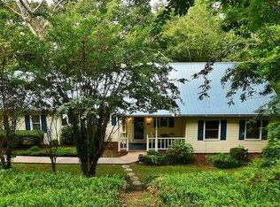 830 Hillside Dr, Gainesville, GA 30501