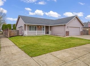 6057 Mondavi Ln, Eugene, OR 97402
