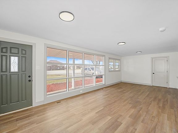 5th image of 18721 Cicero Ave