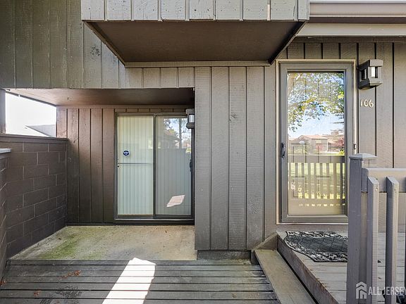 4th image of 106 Westgate Dr