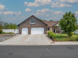 407 Sand Dune Rd, Moses Lake, WA 98837