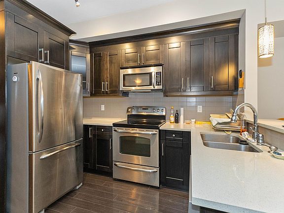 4th image of 2950 Lefeuvre Rd #30