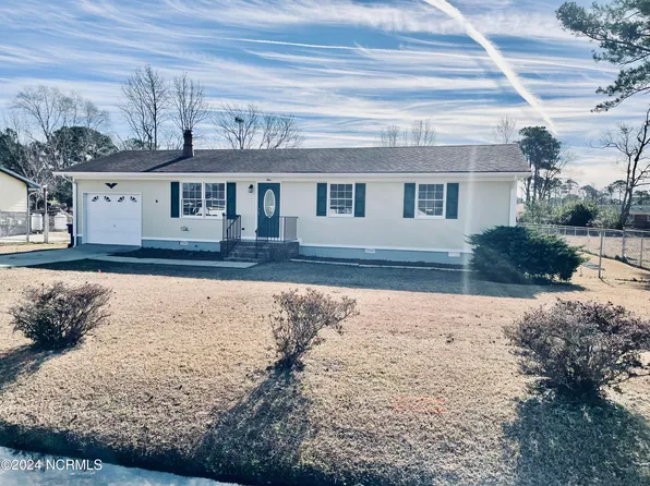 4 Evelyn Circle, Havelock, NC 28532