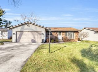 2314 Aspen Dr, Champaign, IL 61821