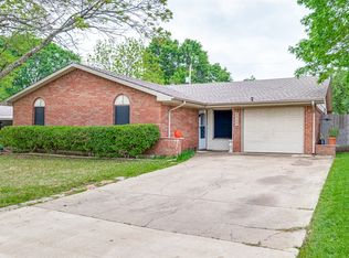 1717 Parkhaven Dr, Seagoville, TX 75159
