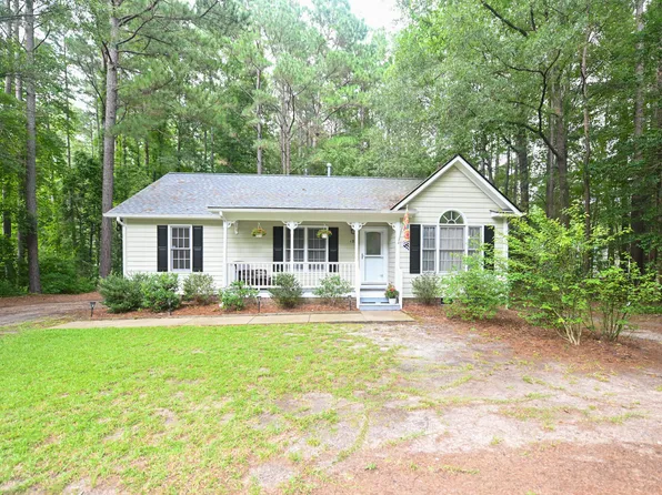 133 Ironwood Ln, Clayton, NC 27520