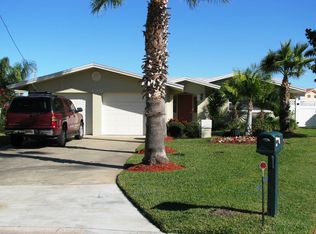 490 Harbor Dr S, Indian Rocks Beach, FL 33785