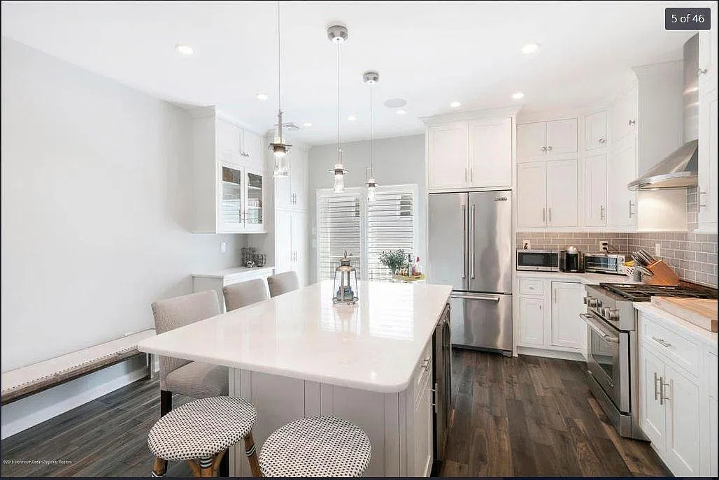 3 bed, 1400 sqft, $6,000 — Photo 3