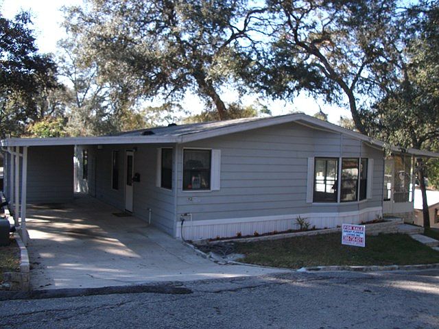1st image of 112 Live Oak Dr
