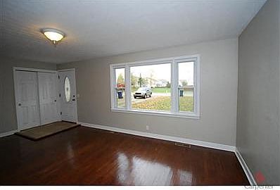 4th image of 641 Lakeview Dr