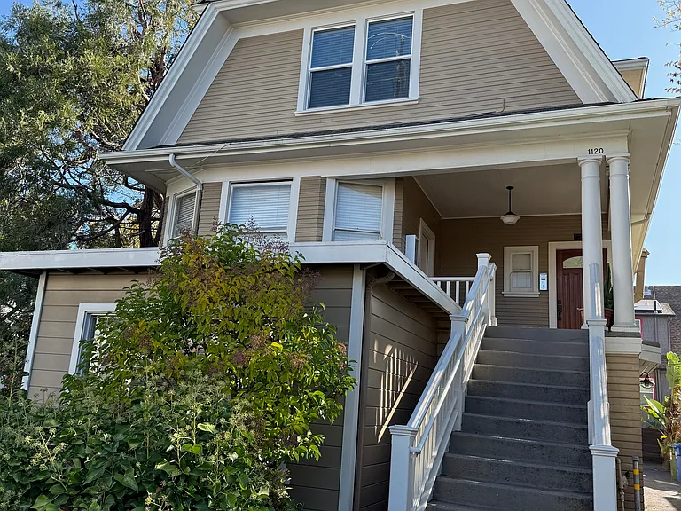 1120 Lincoln Ave #3 — Photo 4