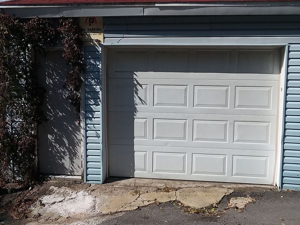 2nd image of 1013 Bergen Ct APT 3