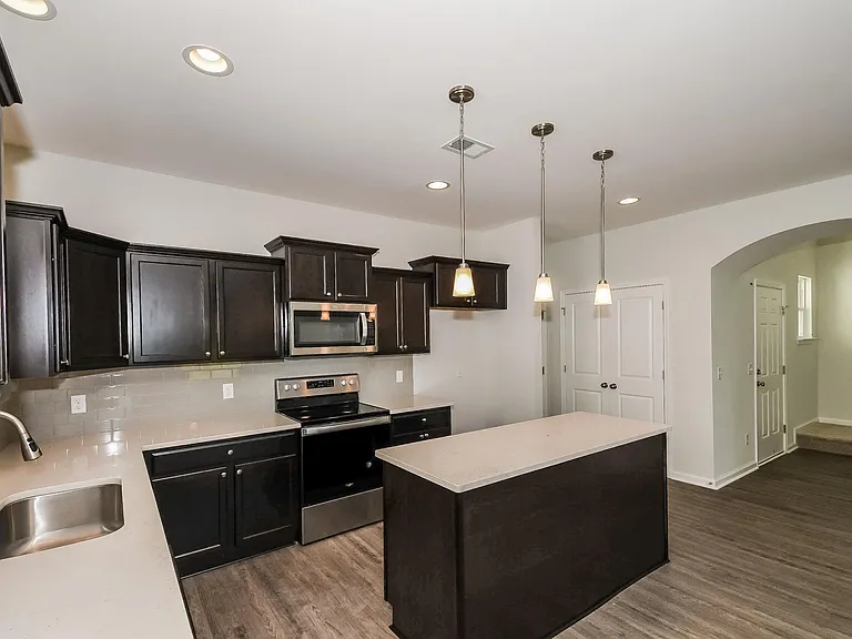 Quinn Residences at Drayton Park - Savannah Quarters — Photo 22