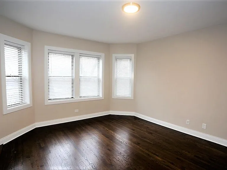 2230 N Sawyer Ave #1W — Photo 6
