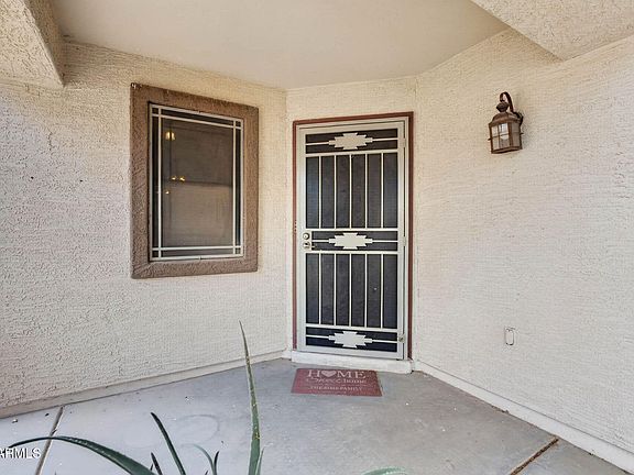3rd image of 35917 W VELAZQUEZ Drive