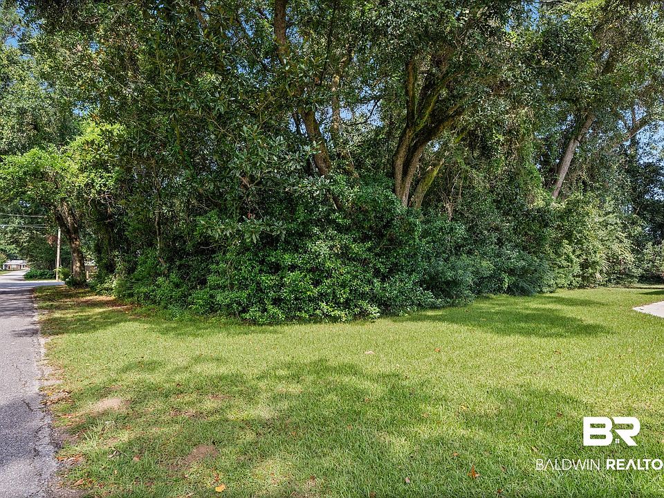 2nd image of 0 W Spruce Ave