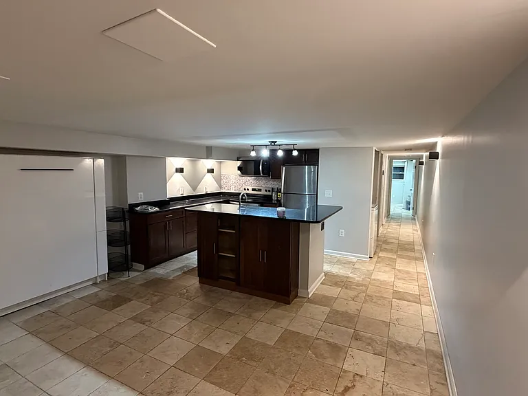 1342 Park Rd NW #B — Photo 6