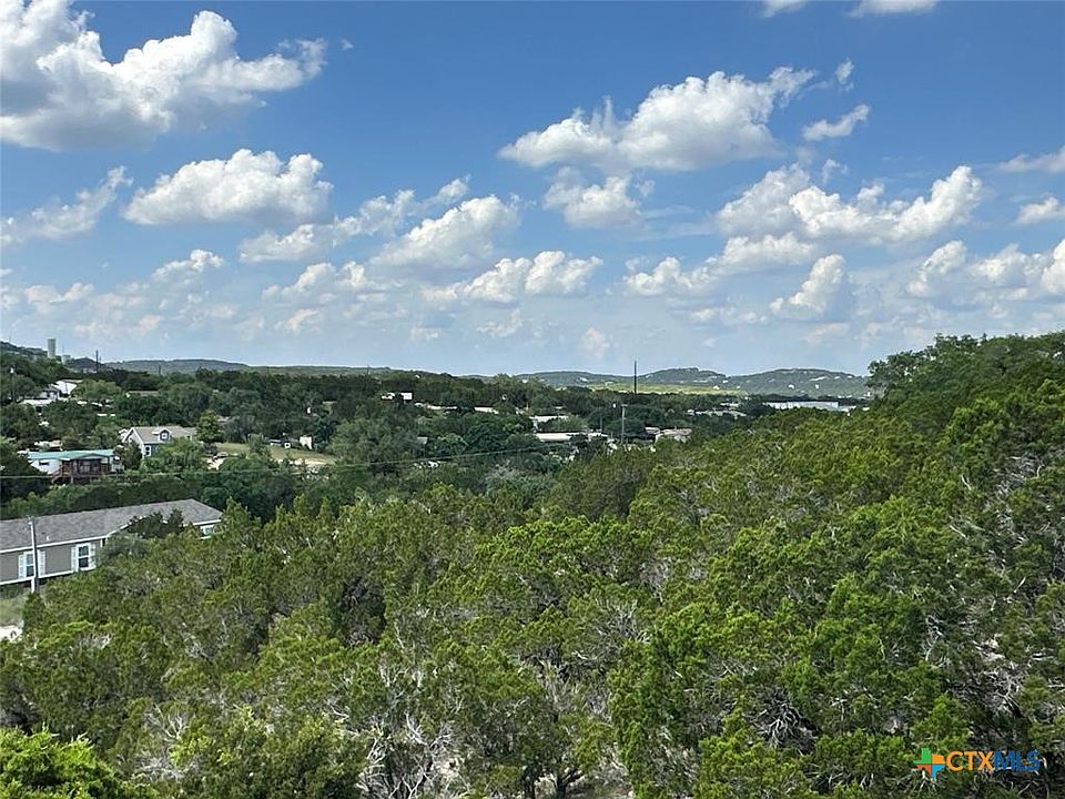 2nd image of 19909 Blanco Dr
