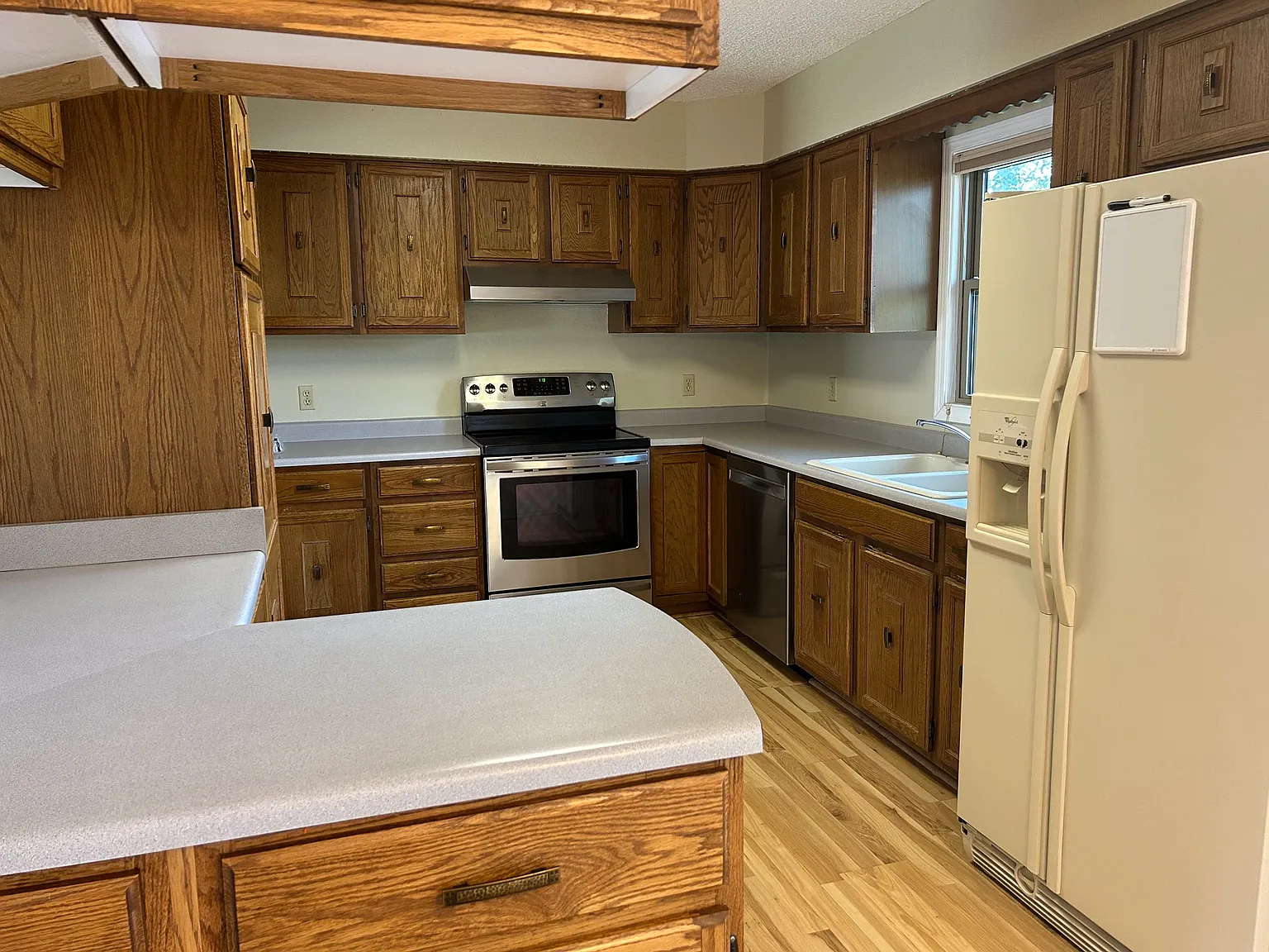 3 bed, 2.5 bath, 1776 sqft, $2,800 — Photo 4