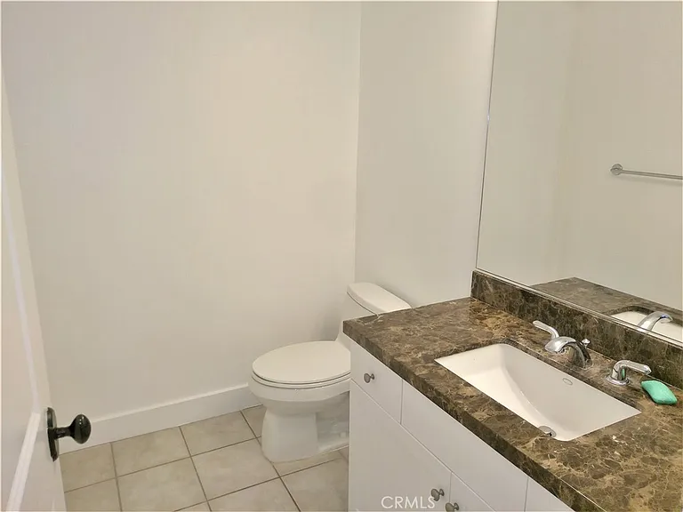 6300 Honolulu Ave — Photo 16