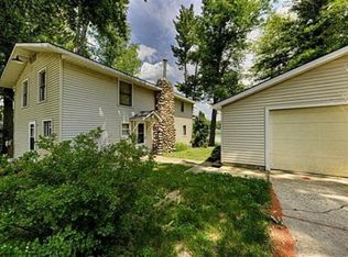 141 S Beechwood Dr, Stanton, MI 48888