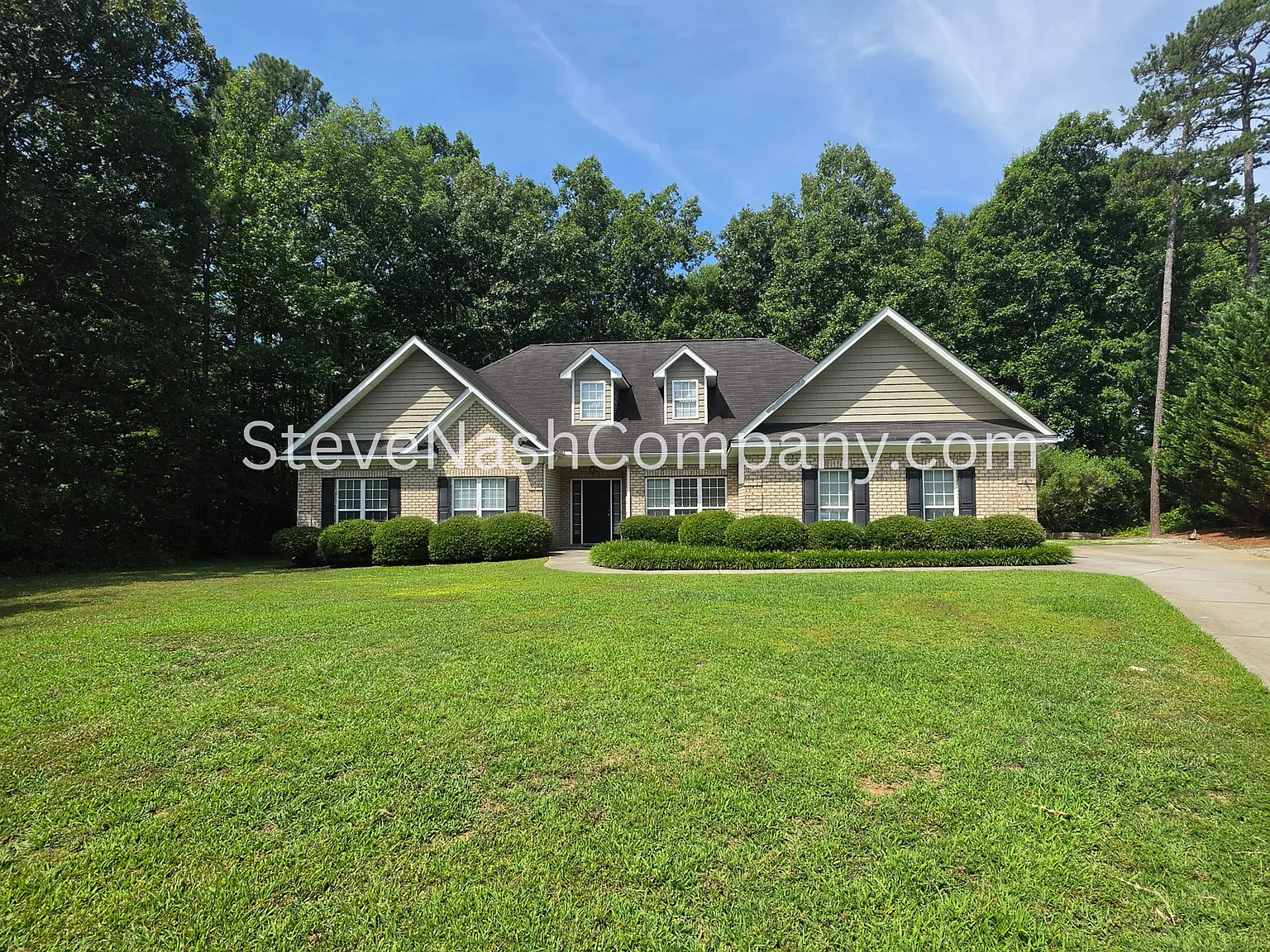 3 bed, 2002 sqft, $2,200 — Photo 2