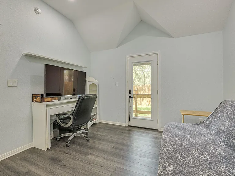 8908 Pepper Rock Dr — Photo 29