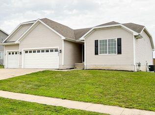 2905 Brockway Dr, Des Moines, IA 50320