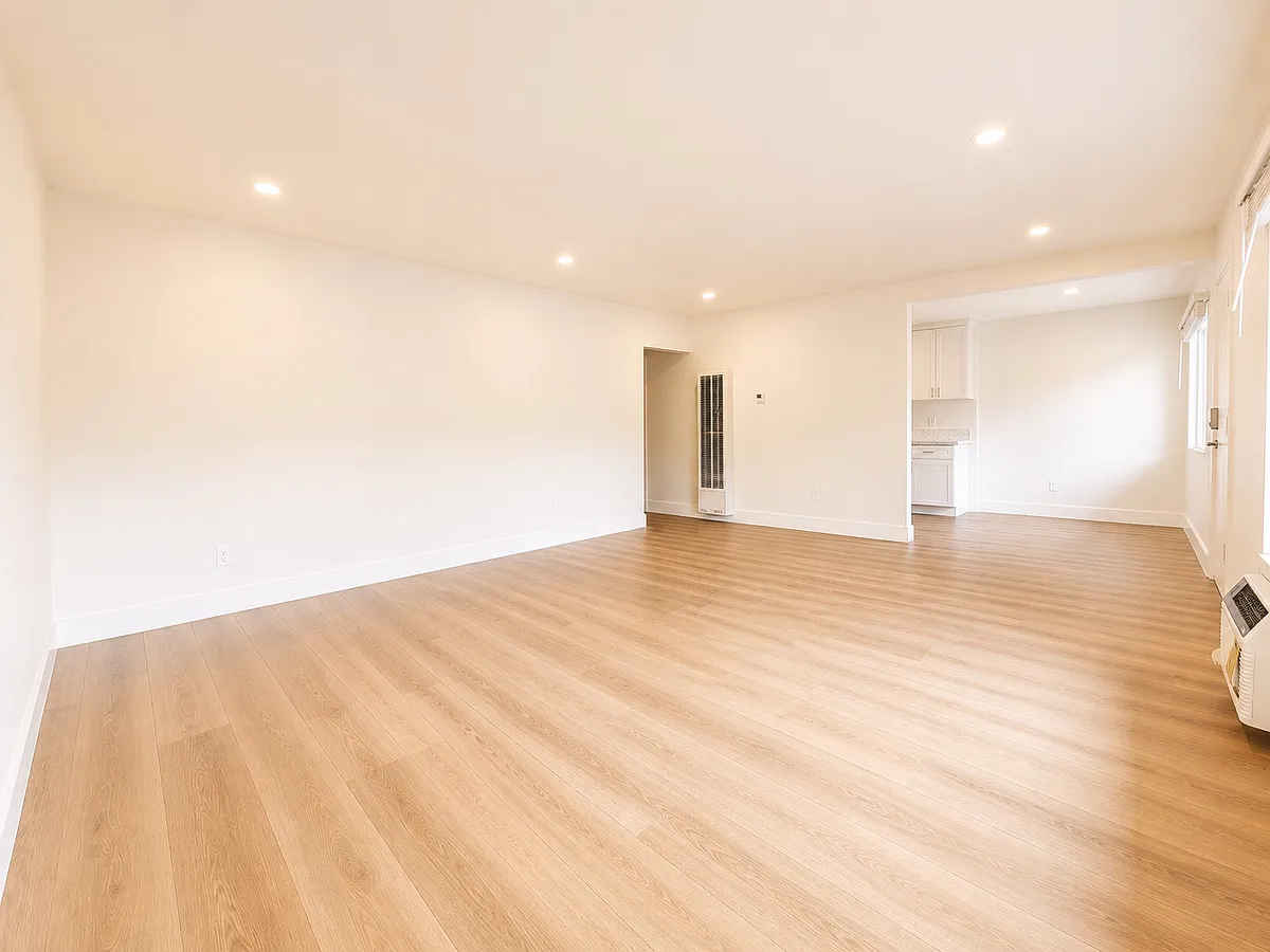 Building Photo - 00-15501 Pasadena Ave #19