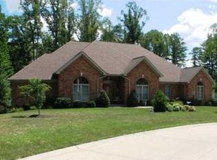 109 Crest Rdg, Scott Depot, WV 25560