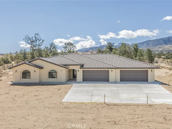 1483 Smoke Tree Rd, Pinon Hills, CA 92372