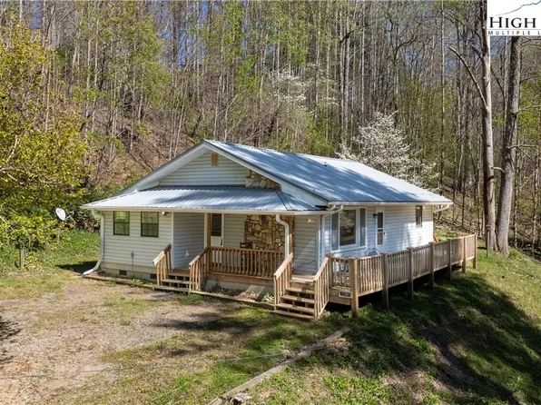 5381 Hwy 197 S, Burnsville, NC 28714