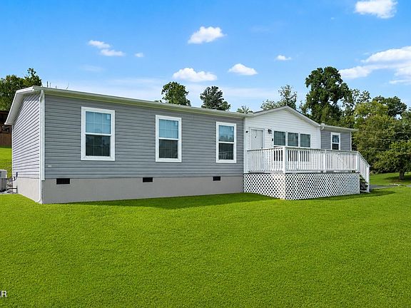2nd image of 2840 Loveday Way