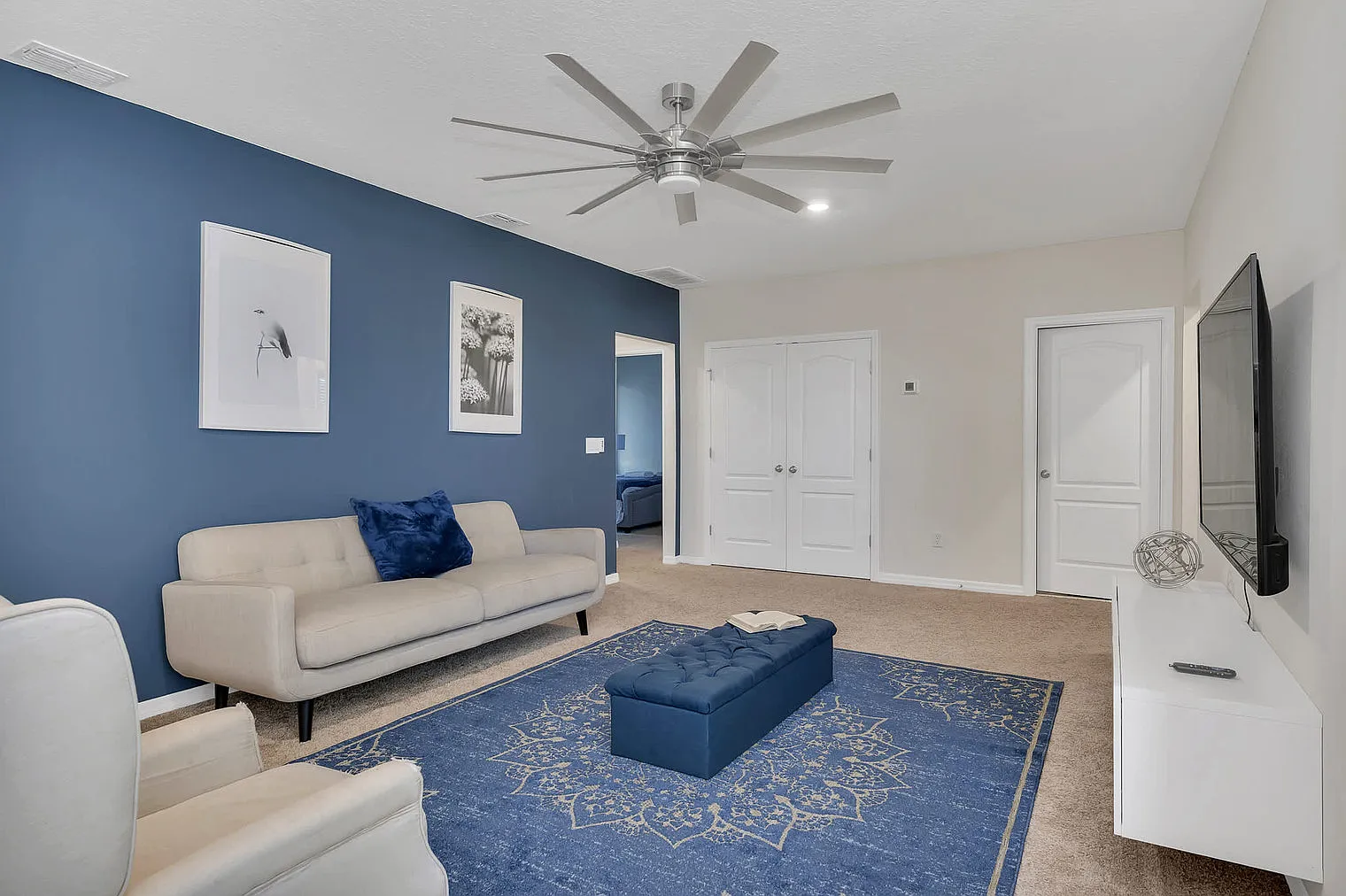 7 bed, 5.0 bath, 3616 sqft, $4,083 — Photo 3