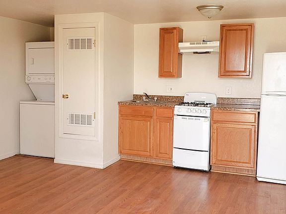 2nd image of 205 N Little Flower Rd Unit B
