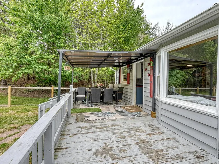 1085 Jones Creek Rd — Photo 43