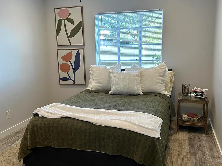 326 W Highland Ave — Photo 14