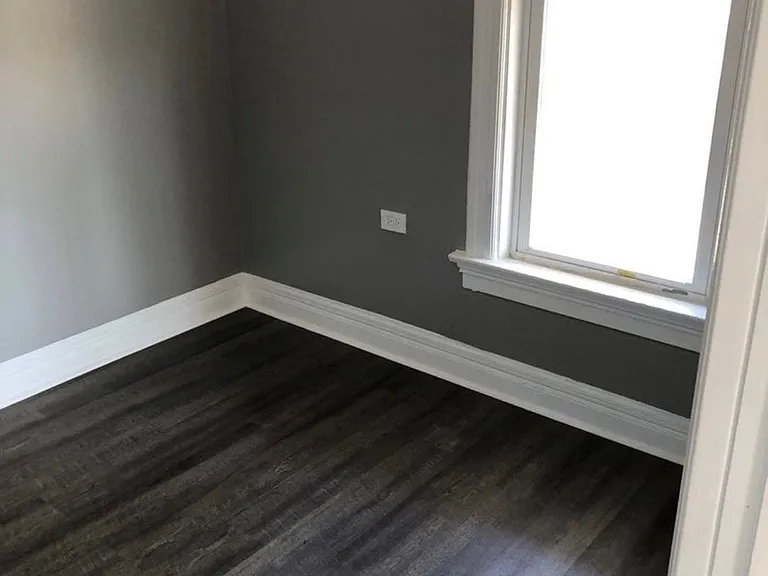 209 S Albany Ave #1 — Photo 5
