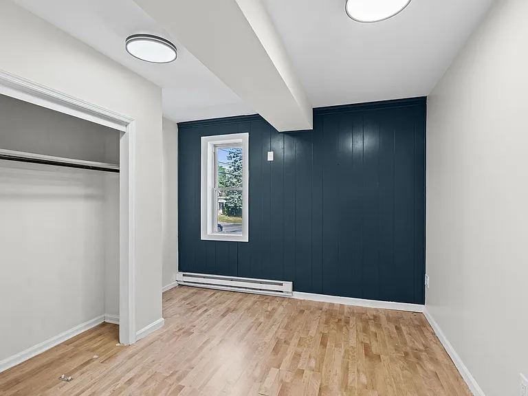 2451 Albany St — Photo 9