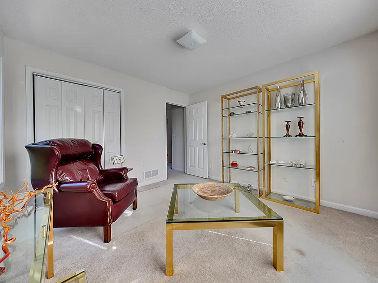 500 Mount Vernon Ln #1 — Photo 18