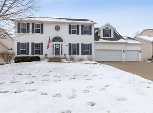 118 Teakwood Ln NE, Cedar Rapids, IA 52402