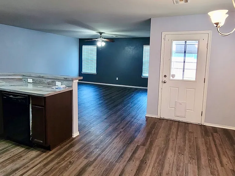 1101 Ironstone Dr — Photo 22