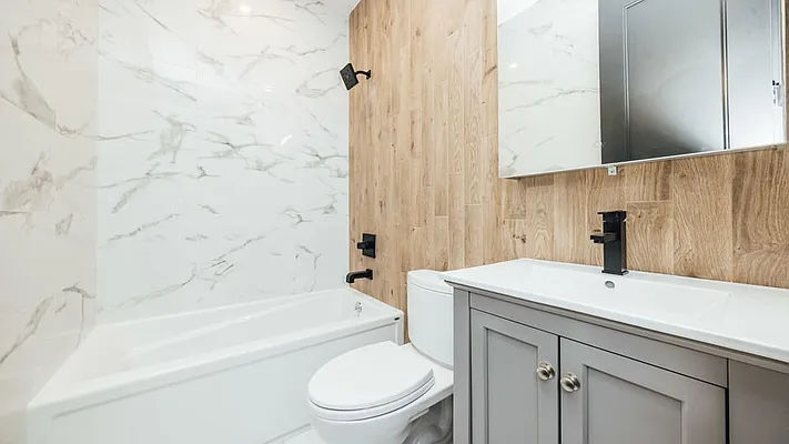 Rented by Nooklyn NYC LLC | media 24