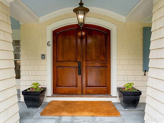 3rd image of 6 Searles Road