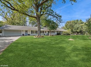 1820 Highland Ter, Glenview, IL 60025