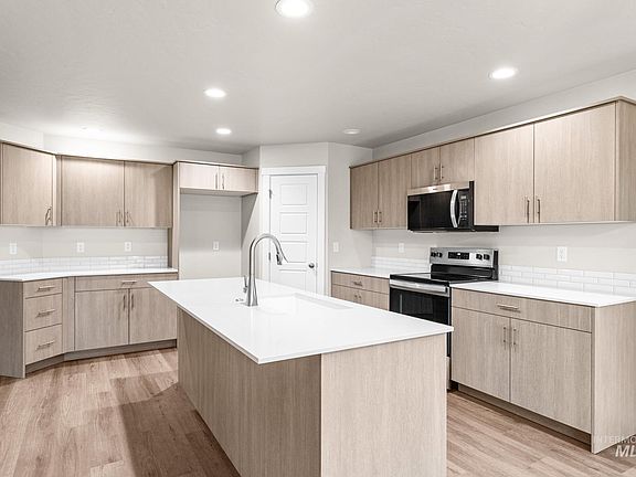 6th image of this home