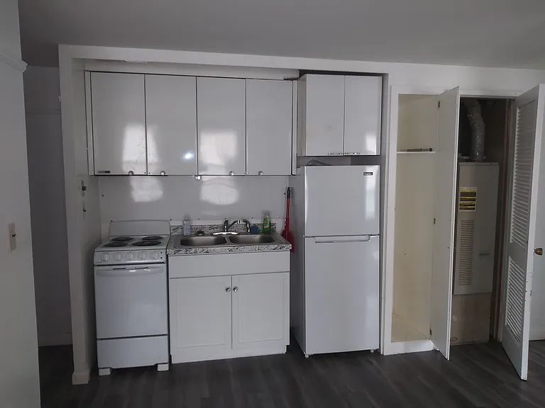 Kitchenette