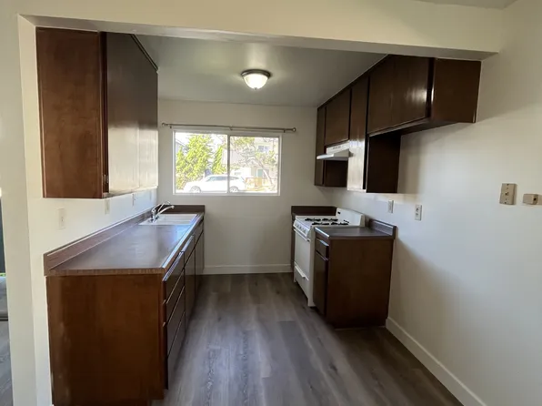 5330 Driftwood St #5, Oxnard, CA 93035