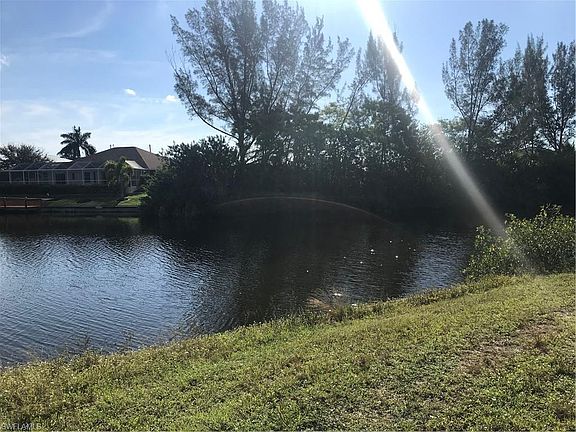 5th image of 4018 SW 10th Ave