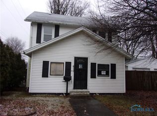 410 N Vine St, Fostoria, OH 44830